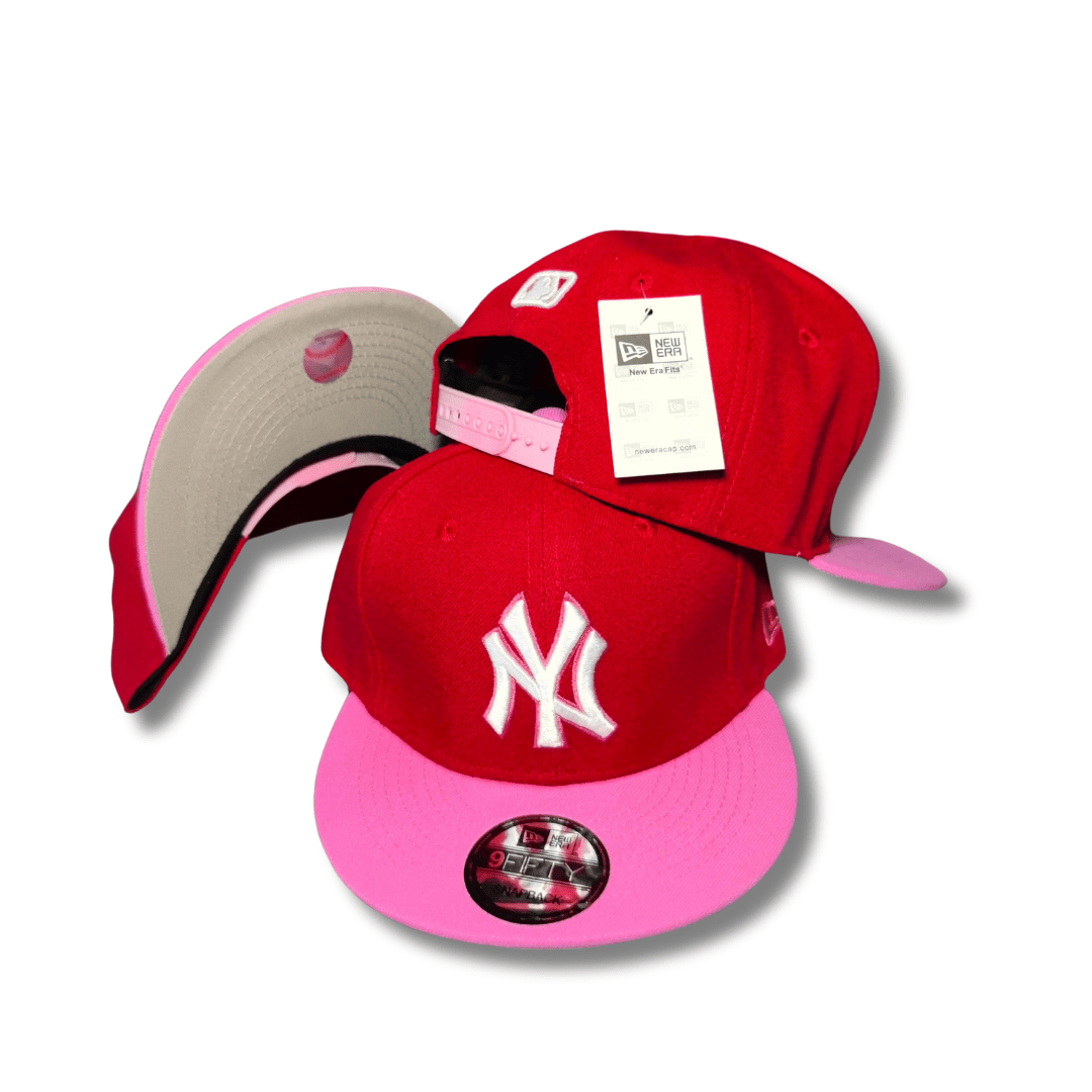 New York Yankees Red and Pink Bold Design with White Logo – Snapback Cap