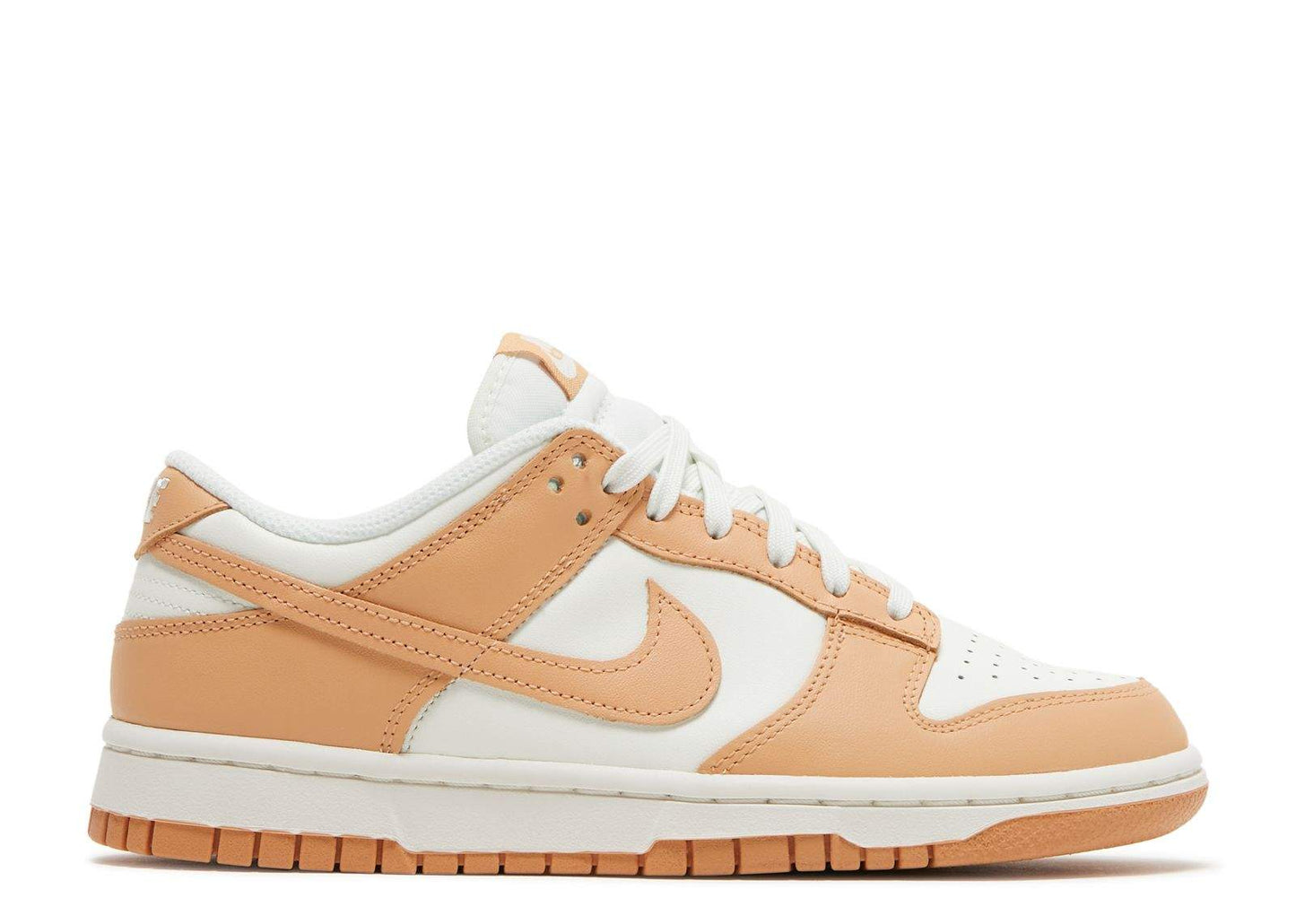 Nike Dunk Low ‘Harvest Moon’ Unfading Sneaker